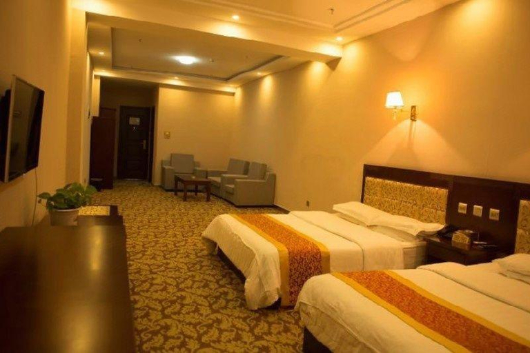 Bedroom 2, Tian Cheng Business Hotel, Chifeng