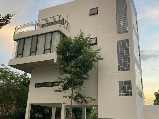 2, ATATvilla Khaoyai with Kitchen and Family Room, Pak Chong