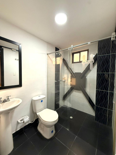 Bathroom 4, La Porra HOTEL, Santa Rosa de Cabal