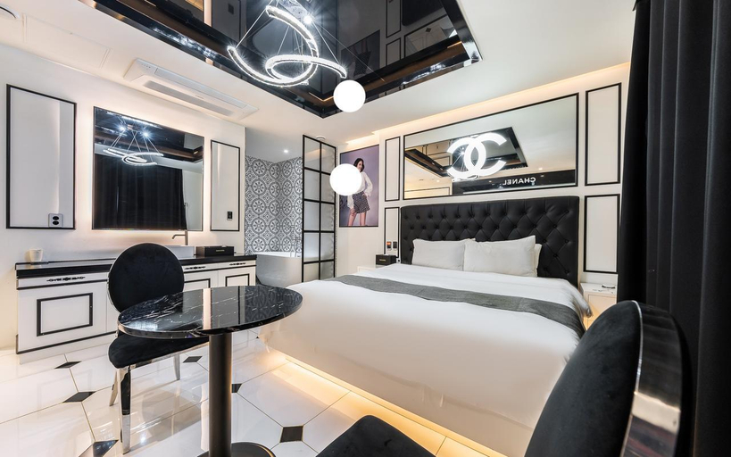 Bedroom 2, Wonju Coco Hotel, Wonju