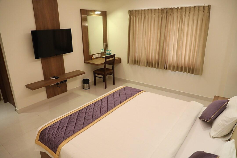 Bedroom, The Pommels Business Hotel, Bangalore