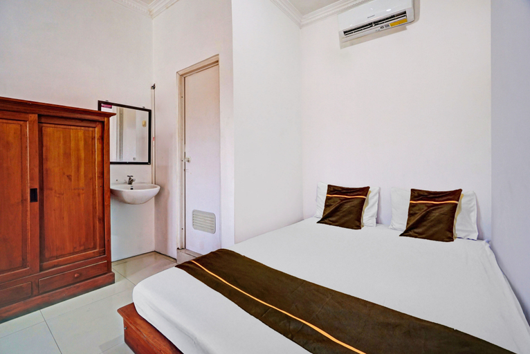 Others 4, Hotel O near UNISLA formerly Homestay Bougenville, Lamongan
