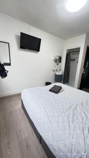 Others 4, Chambre 1, Oise