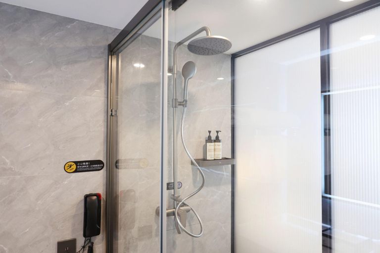 Bathroom 3, Babao Grand Hotel, Chengdu