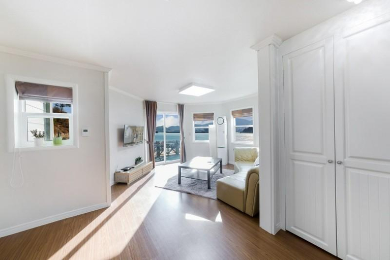 Bedroom 2, Geojedo Moria Pension, Geoje
