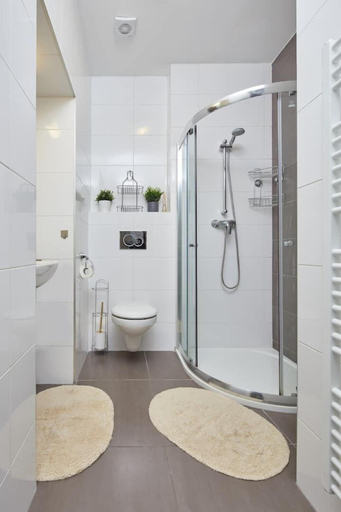 Bathroom 3, Helen Homestay Flora, Praha 3