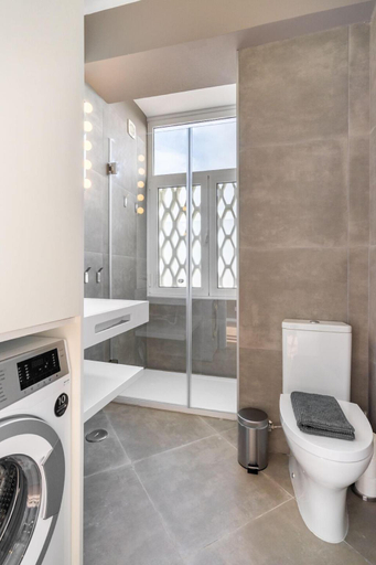Bathroom 3, 270 Panoramic View Premium Apartment, Lisbon