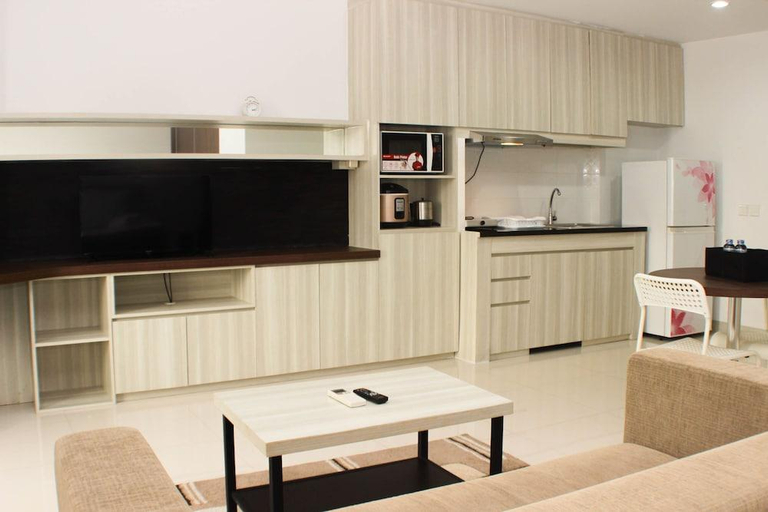 4, Cozy Studio At Azalea Suites Apartment, Cikarang