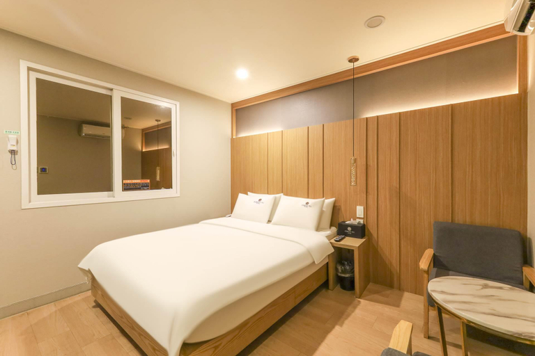 Bedroom 3, Gimhae Buwondong Forest 701 Hotel, Gimhae