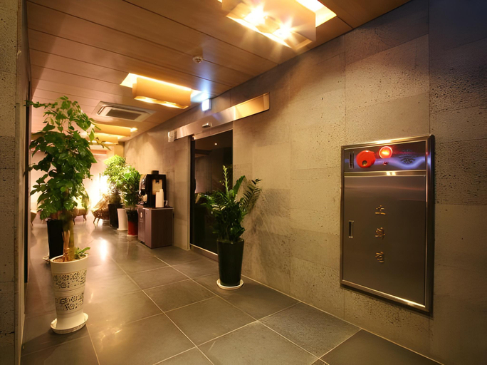 Others 3, THE HOTEL1997, Gangnam
