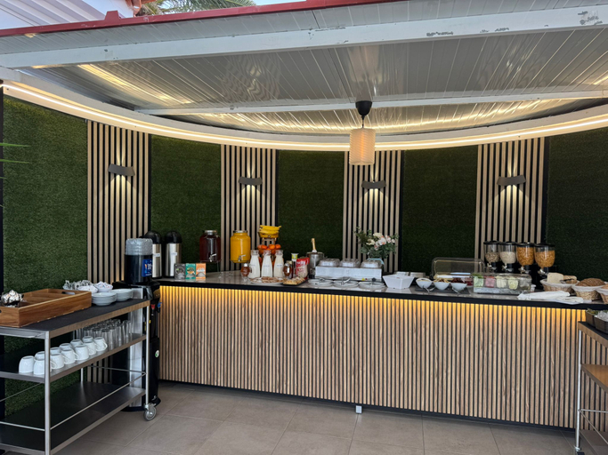 Food & Drinks 5, Malibu Park, Santa Cruz de Tenerife