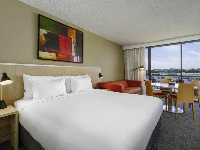 Bedroom 4, Mercure Rockhampton, Rockhampton