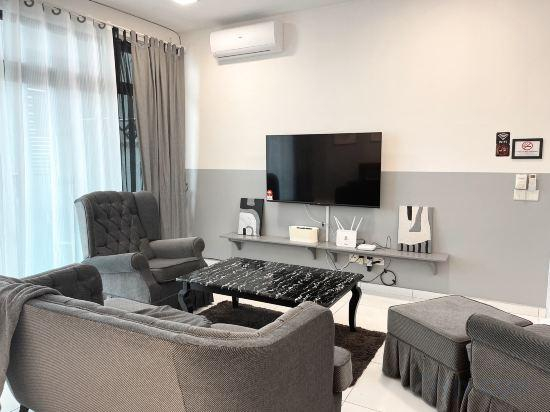 4, SkyLoft 3Bed2Bath @ Bukit Indah next to Aeon Mall, Johor Bahru