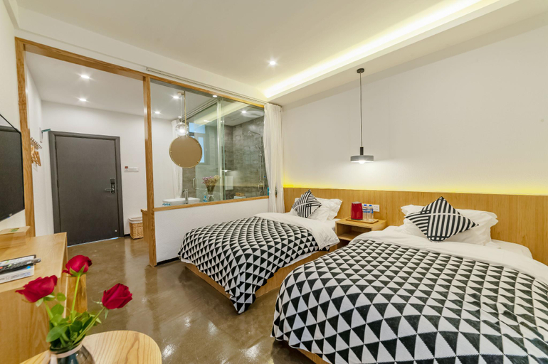 Bedroom, Da Li Shuang Lang Yi Shui Yun Ju Ke Zhan, Dali Bai