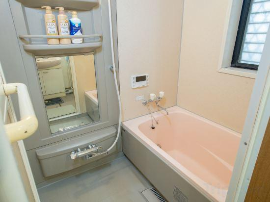 2, Sakura Retreat, Edogawa
