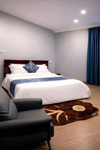 Room 5, Viks Court, Cape Coast