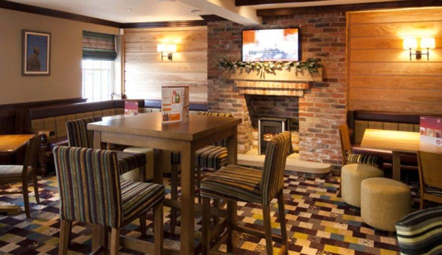 Food & Drinks, Coventry East (M6,Jct2), Warwickshire