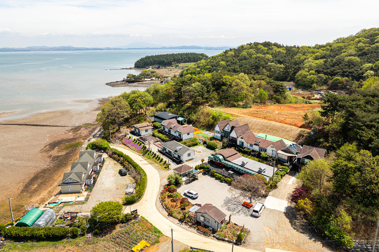 Exterior & Views 1, Taean Island Pension, Taean