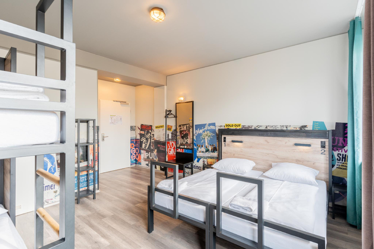 Bedroom 3, a&o Munich Laim, München