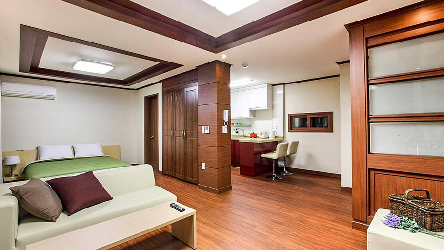 Bedroom 2, Gyeongju Bomunnamchon Pension, Gyeongju