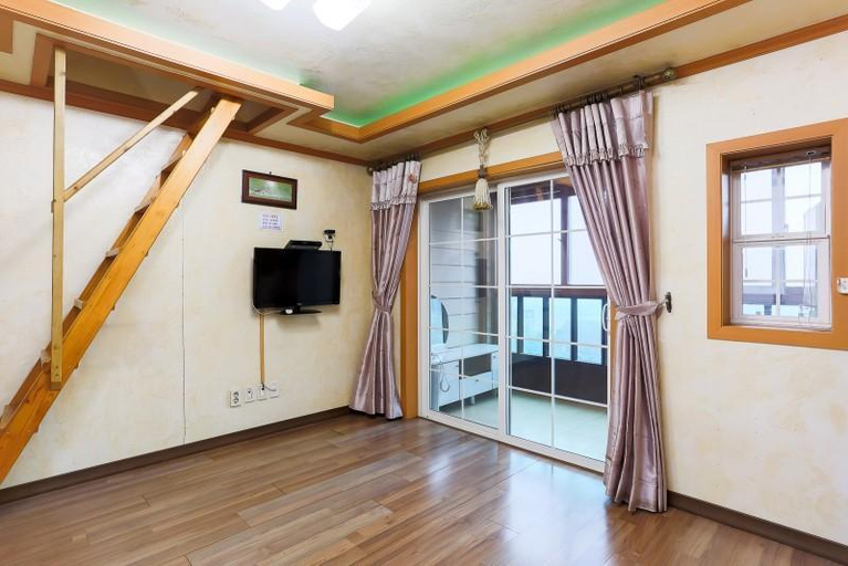 Others 4, Hwaseong Yeoulteo Pension, Hwaseong