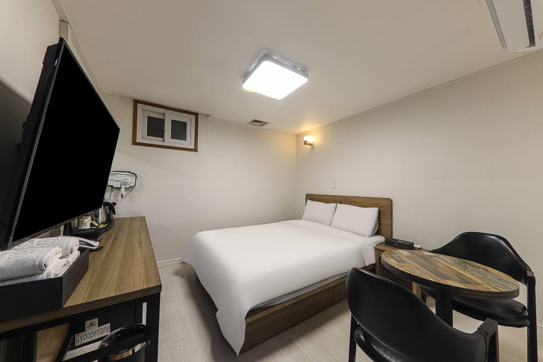 Bedroom 2, Gimhae Daonda Hotel, Gimhae