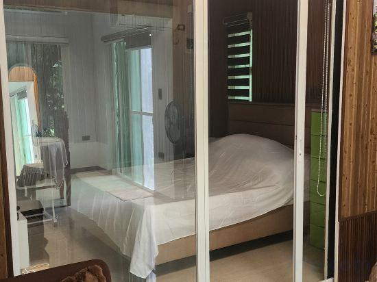 2, Dels Guest House Homestay, Silang