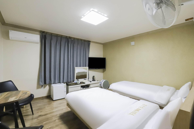 Bedroom 3, Buyeo Moonstone, Buyeo