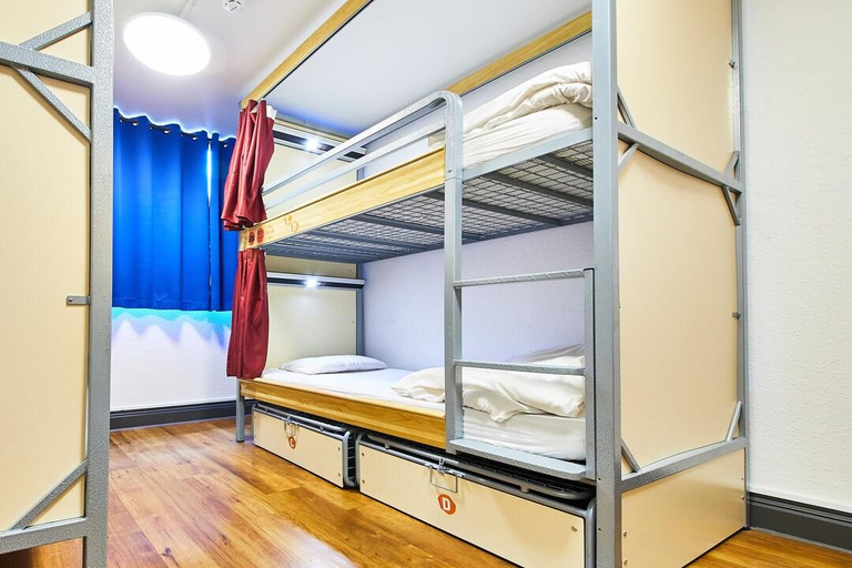 Bedroom 3, St Christopher's Inn London Bridge - The Oasis, London