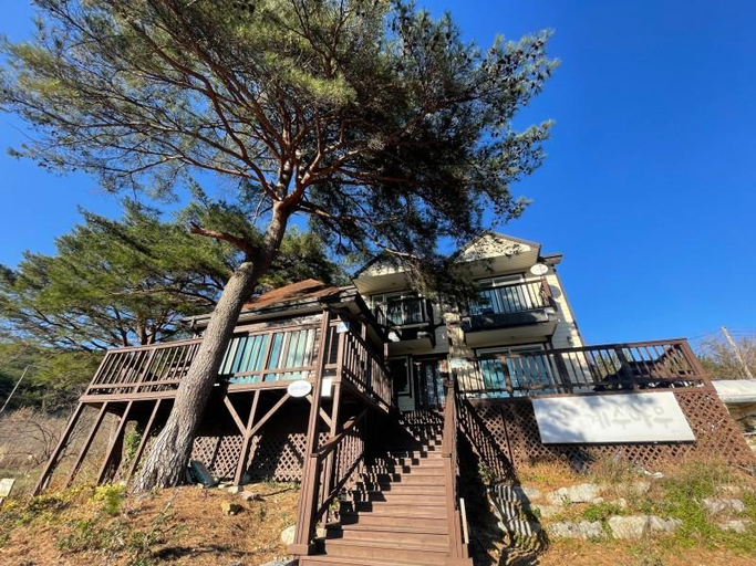 Exterior & Views 1, Gangneung Sol and Cassia Pension, Gangneung