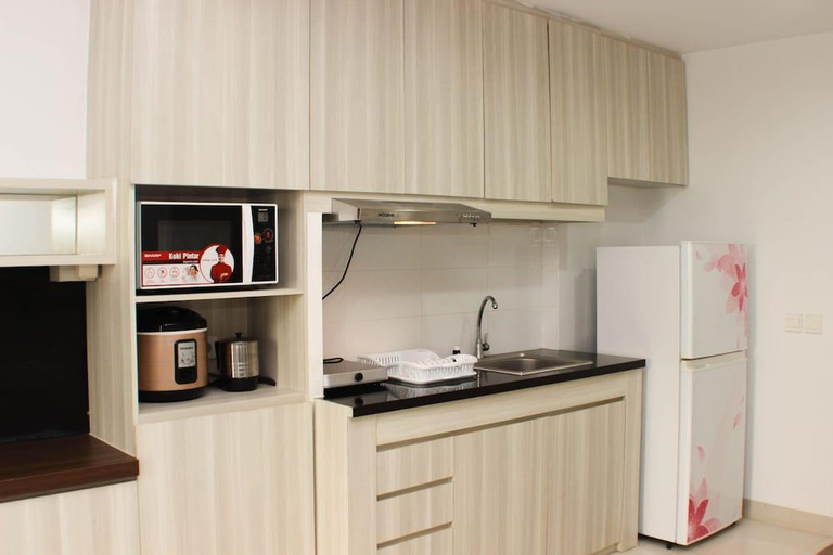 3, Cozy Studio At Azalea Suites Apartment, Cikarang