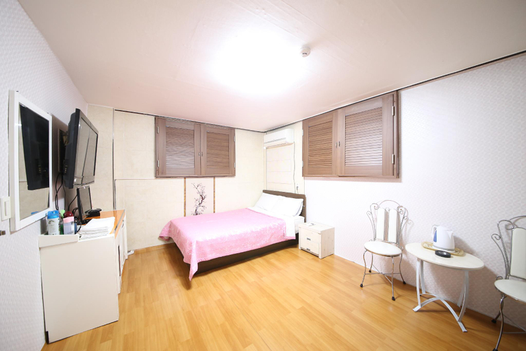 Bedroom 2, Asan Haengeun, Asan