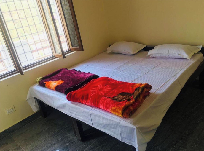 Room 5, Hotel Amba Niwas Home Stay Uttarkashi, Uttarkashi