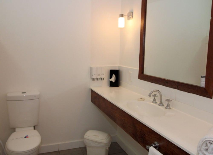 Bathroom, Gidgee Inn Motel, Cloncurry