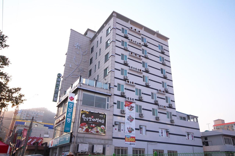 Others 3, Geojedo Okpo Evergreen, Geoje