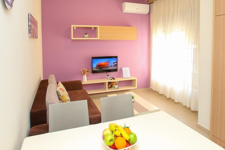 Bedroom 3, Diamond Hill Holiday Apartments, Vlorës