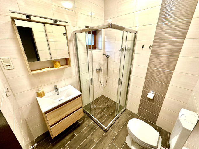 Bathroom 3, Fenyves Vendeghaz - Siofok, Siófok