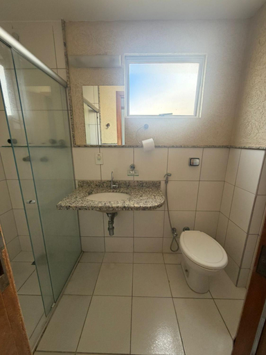 Bathroom 4, Golden Dolphin, Caldas Novas