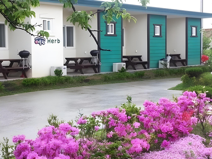 Exterior & Views 1, Nonsan Hoonryeonso Apple Farm Pension, Nonsan
