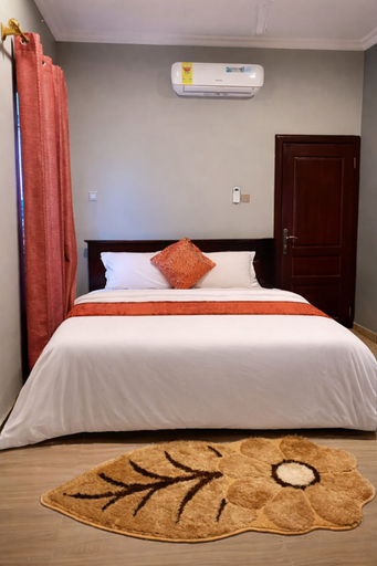 Room 4, Viks Court, Cape Coast