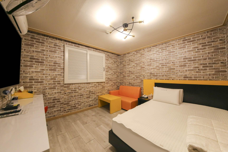 Bedroom 2, Gongju Guam Motel, Gongju