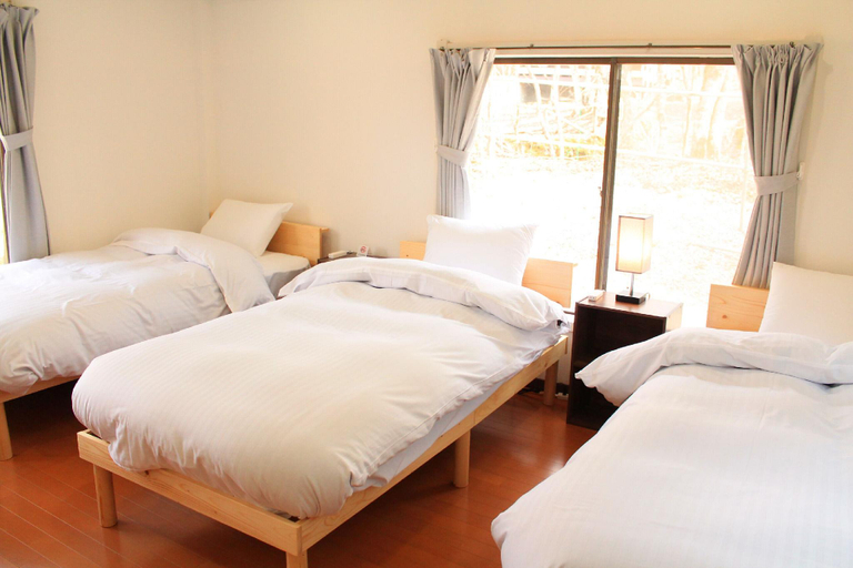 Bedroom 2, Sai no Yado Fusen, Yamanakako