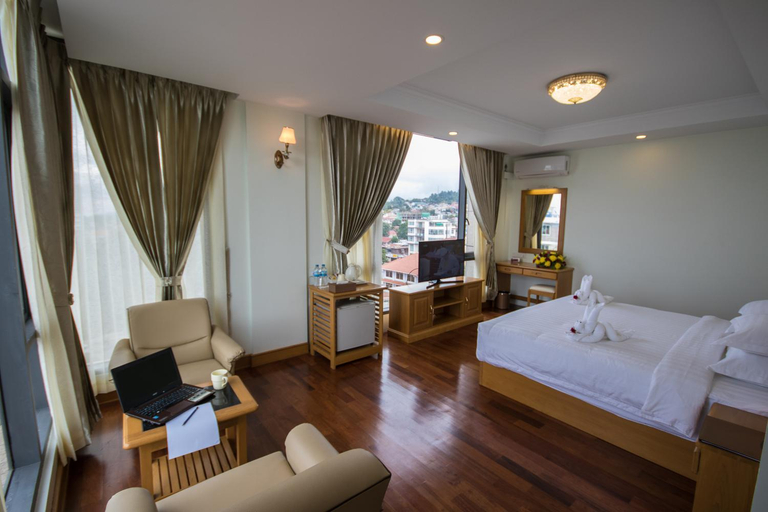 Bedroom, Mountain Star Hotel, Taunggye