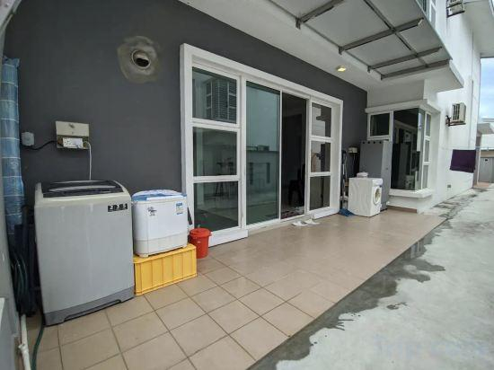 4, d'Lux 6BR16-25px Pool BBQ NetFlx HotPot KTV Mahjon, Kota Tinggi