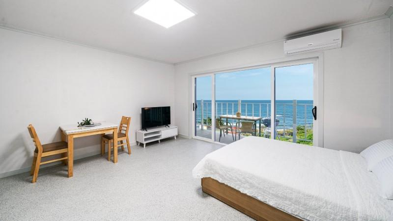 Bedroom 2, Yangyang Sea Travel Pension, Yangyang