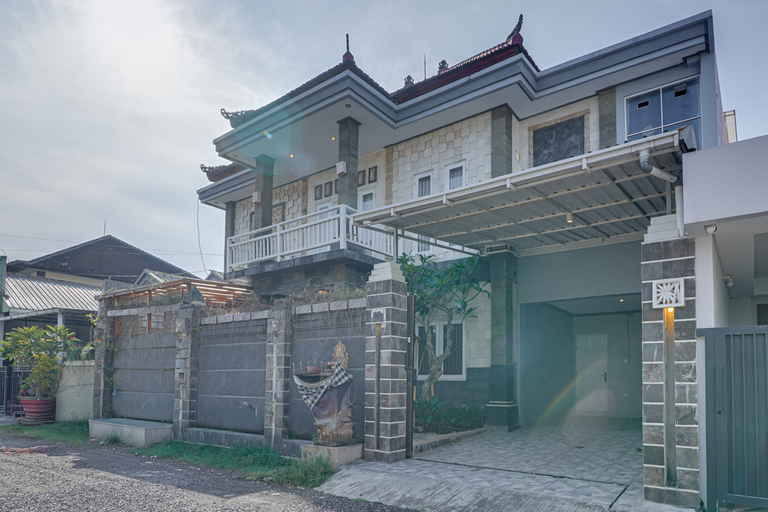 Exterior & Views 2, Villa Master Residance Renon Denpasar, Denpasar