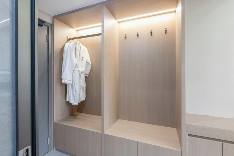 Bathroom 3, Xishan Holiday Hotel, Guigang