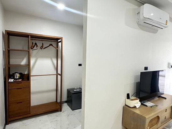 2, Bamboo Resort, Si Prachan
