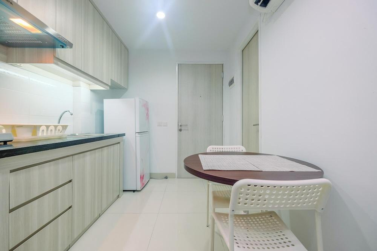 2, Tranquil Studio Azalea Apartment, Cikarang