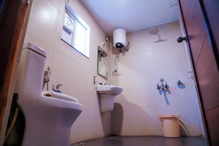 Bathroom, Tree Inn Jubilee, Hyderabad